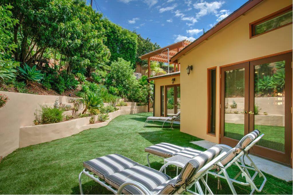 Skyhill Oasis With Hot Tub, Walk To Universal Hébergement de vacances